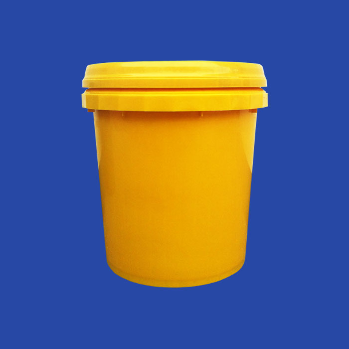 Engine oil drum